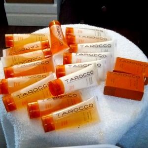 Tarocco 1.5 oz shampoo moisturizers soap